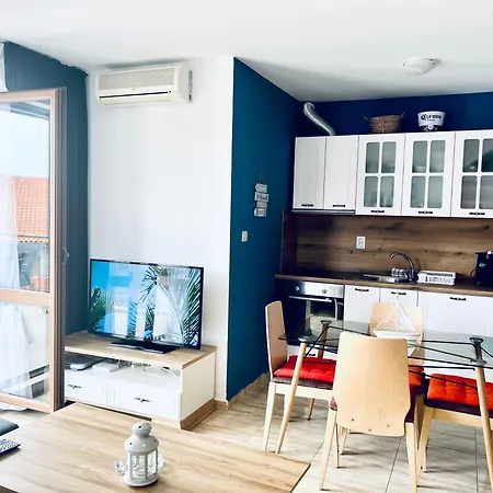 La Terrace Sea View *