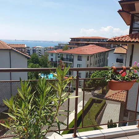 La Terrace Sea View